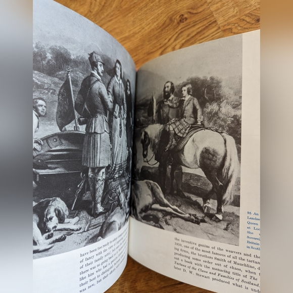 Tartans hardcover by Christian Hesketh - Picture 8 of 12